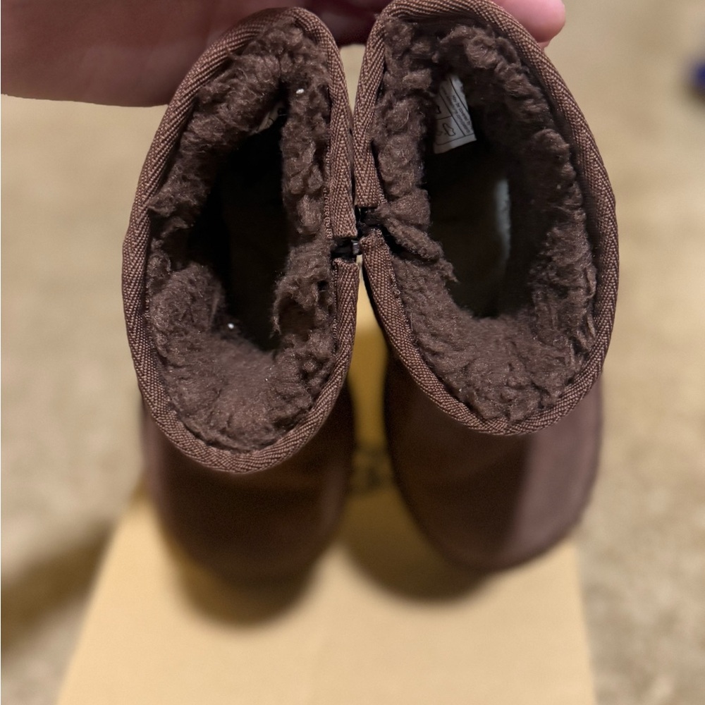 Koolaburra Kids Boots - Picture 3 of 6